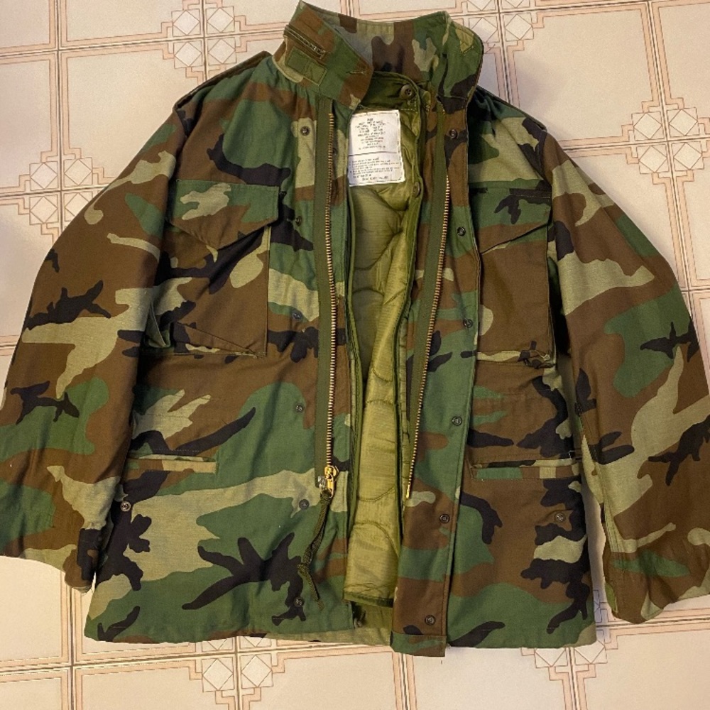Used men’s Camo jacket